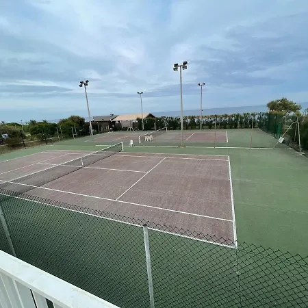 Hébergement de vacances Mini Bord De Mer, Piscine, Tennis, 3 Prunete